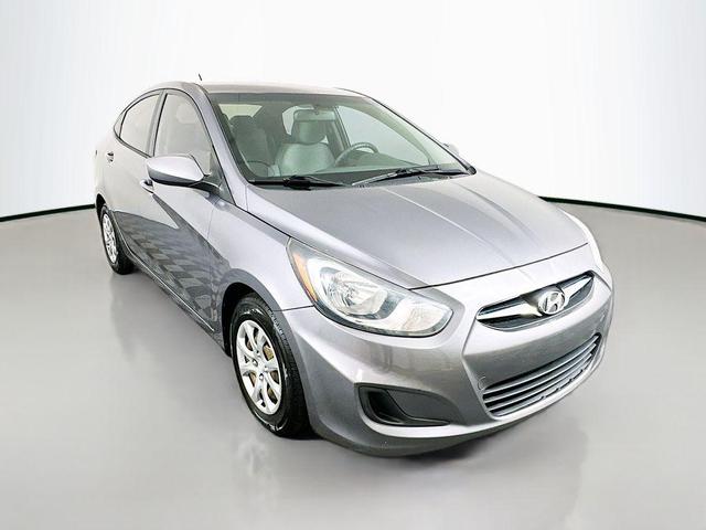 Photo of 2013 Triathlon Gray Hyundai Accent