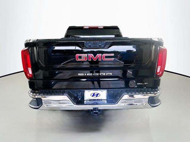 Photo of 2024 Onyx Black GMC Sierra 1500