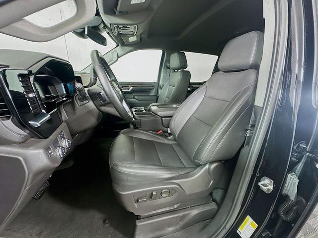 Photo of 2024 Onyx Black GMC Sierra 1500
