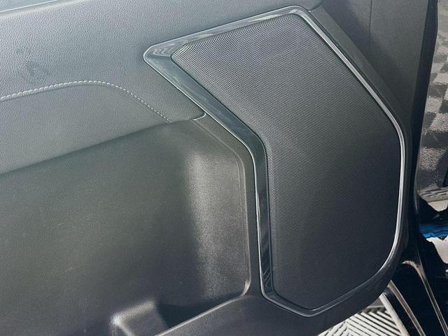 Photo of 2024 Onyx Black GMC Sierra 1500