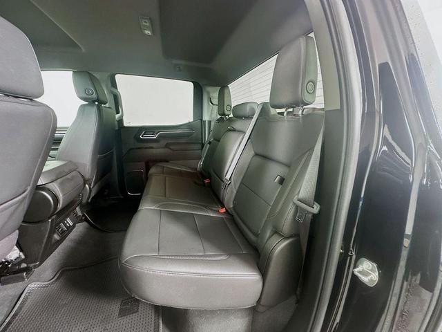 Photo of 2024 Onyx Black GMC Sierra 1500