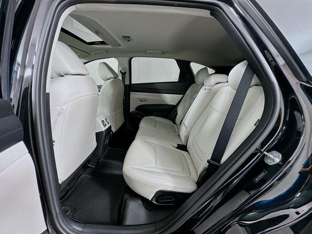 Photo of 2025 Phantom Black Hyundai TUCSON