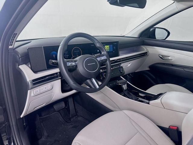 Photo of 2025 Phantom Black Hyundai TUCSON