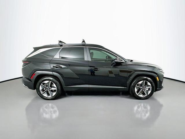 Photo of 2025 Phantom Black Hyundai TUCSON