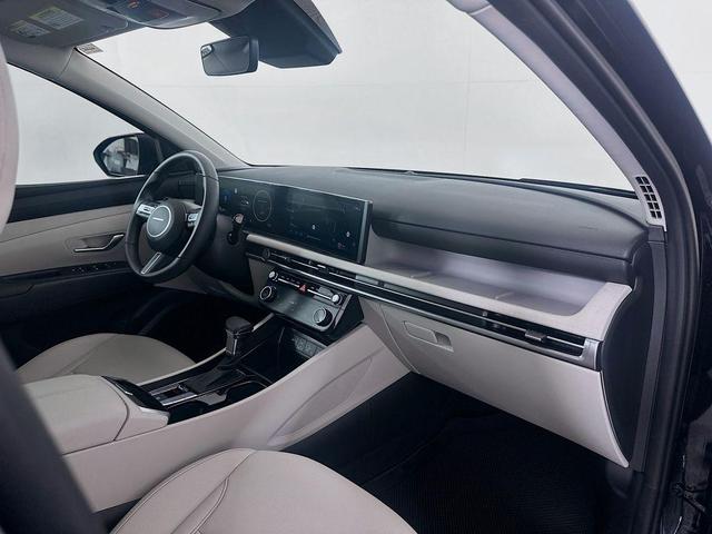 Photo of 2025 Phantom Black Hyundai TUCSON