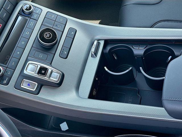 Photo of 2025 Hyper White Hyundai PALISADE