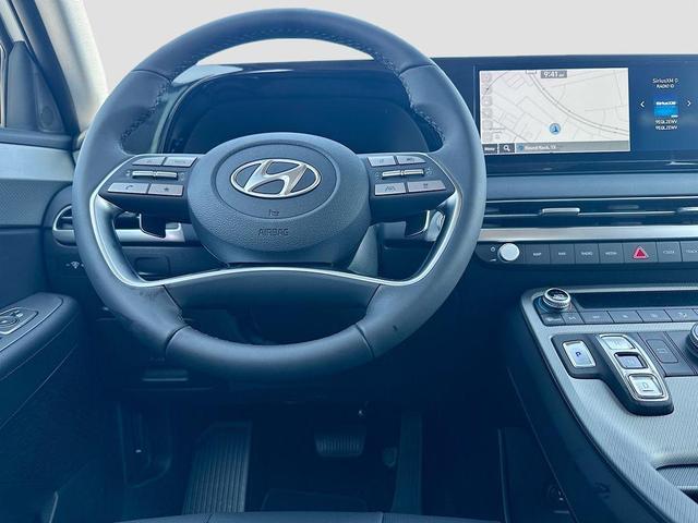 Photo of 2025 Hyper White Hyundai PALISADE