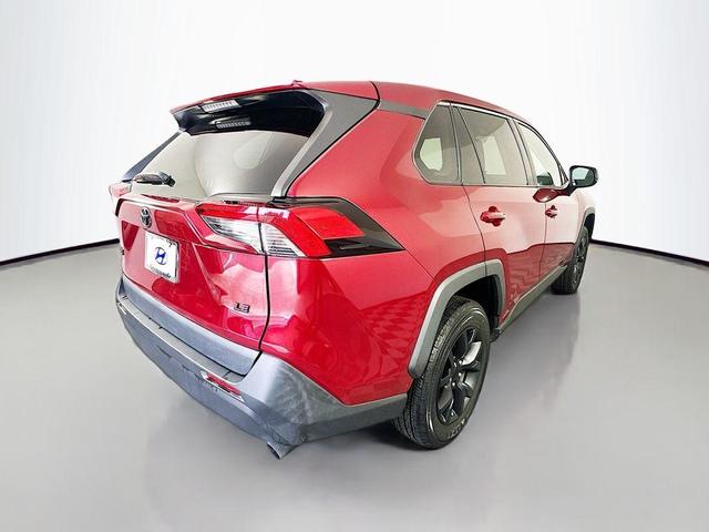 Photo of 2022 Pearl Toyota RAV4