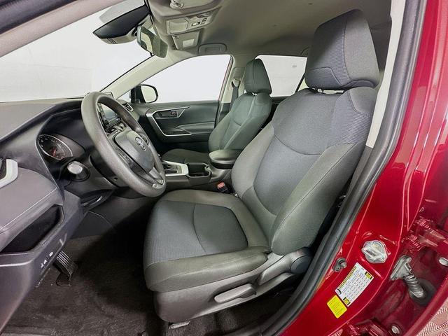 Photo of 2022 Pearl Toyota RAV4