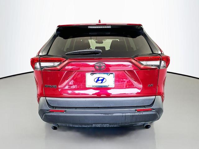 Photo of 2022 Pearl Toyota RAV4