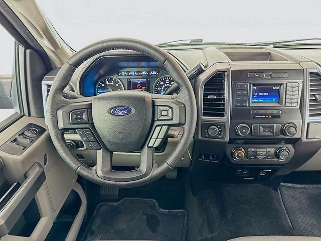 Photo of 2015 Tuxedo Black Metallic Ford F-150
