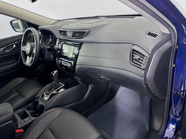 Photo of 2020 Caspian Blue Nissan Rogue