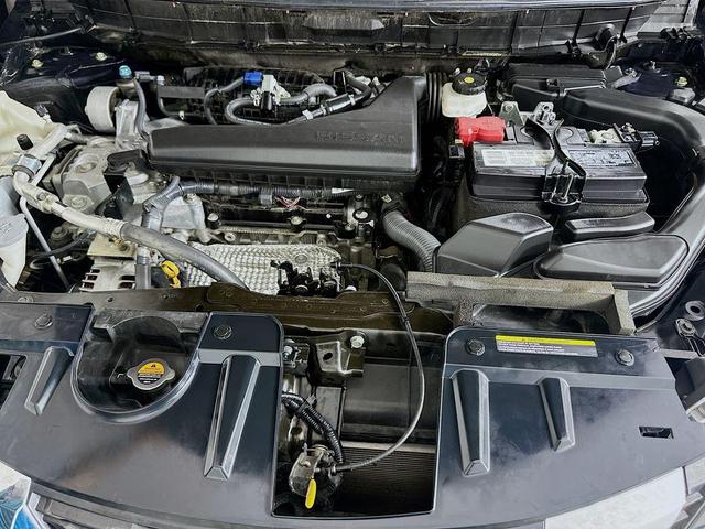 Photo of 2020 Caspian Blue Nissan Rogue