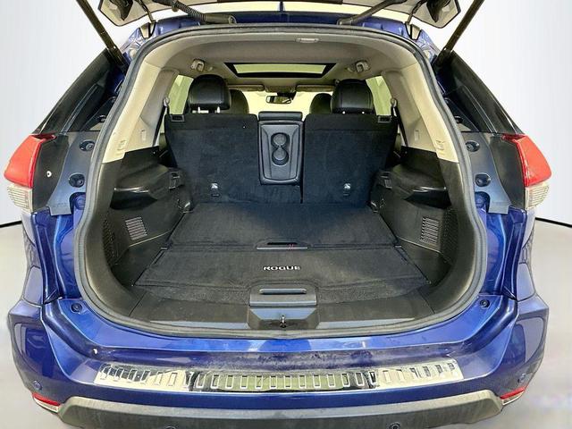 Photo of 2020 Caspian Blue Nissan Rogue
