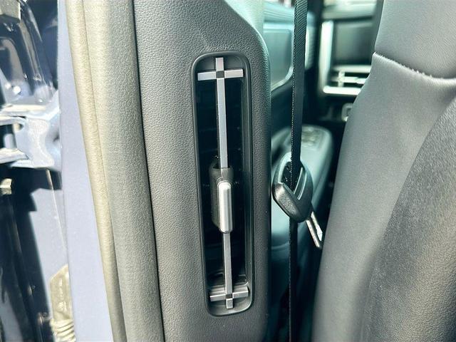 Photo of 2025 Atlantic Blue Hyundai SANTA FE HEV