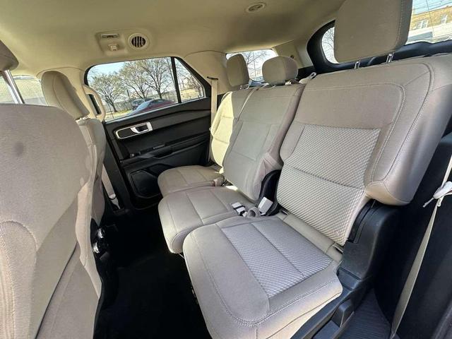 Photo of 2021 Oxford White Ford Explorer