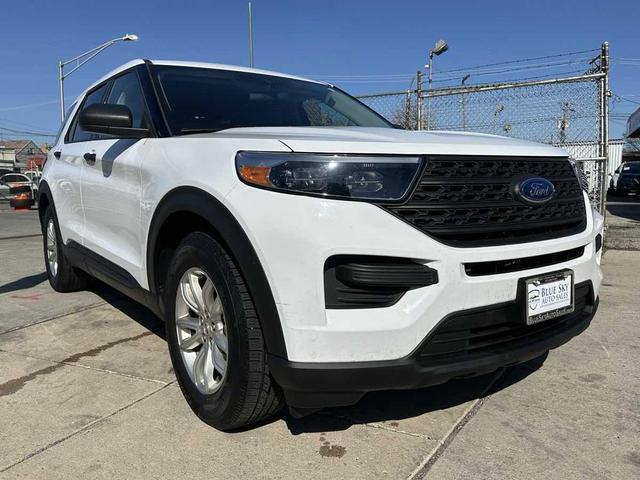 Photo of 2021 Oxford White Ford Explorer