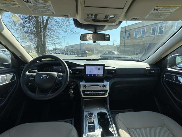 Photo of 2021 Oxford White Ford Explorer