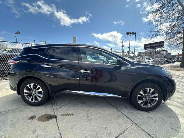 Photo of 2018 Magnetic Black Metallic Nissan Murano