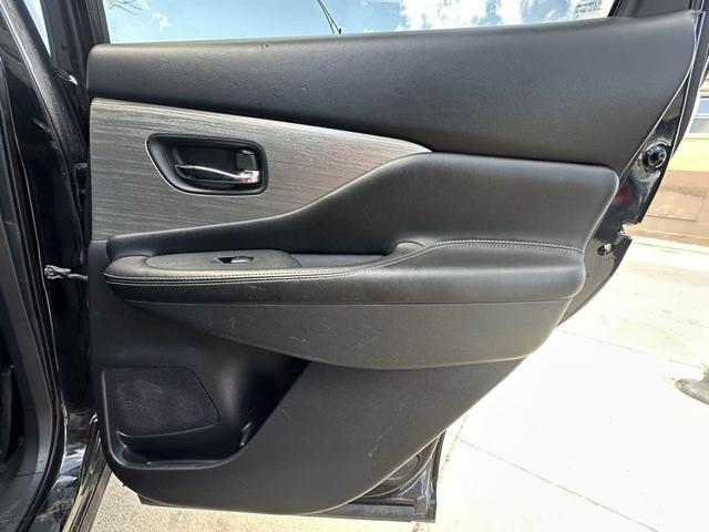 Photo of 2018 Magnetic Black Metallic Nissan Murano