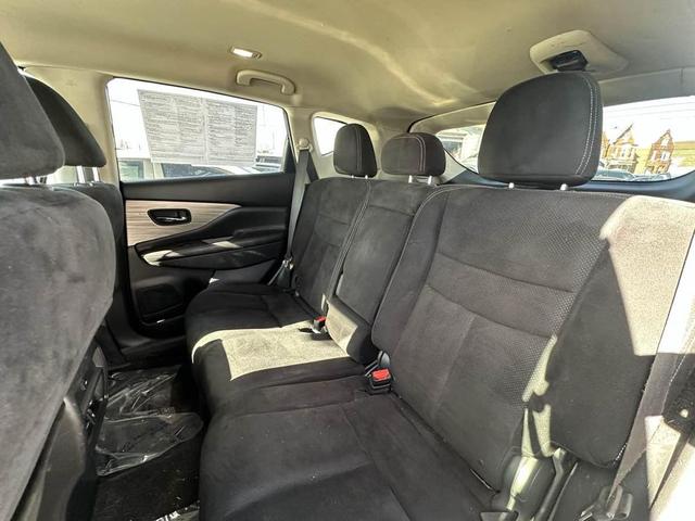 Photo of 2018 Magnetic Black Metallic Nissan Murano