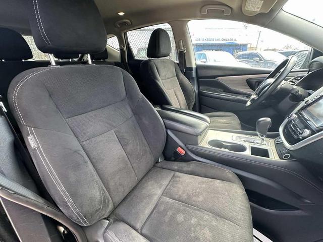 Photo of 2018 Magnetic Black Metallic Nissan Murano