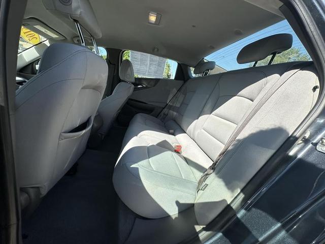 Photo of 2019 Shadow Gray Metallic Chevrolet Malibu