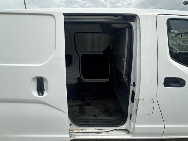 Photo of 2017 Fresh Powder Nissan NV200