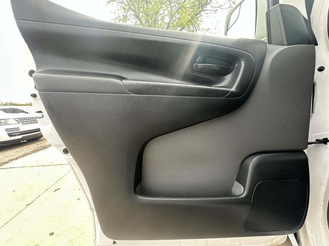 Photo of 2017 Fresh Powder Nissan NV200