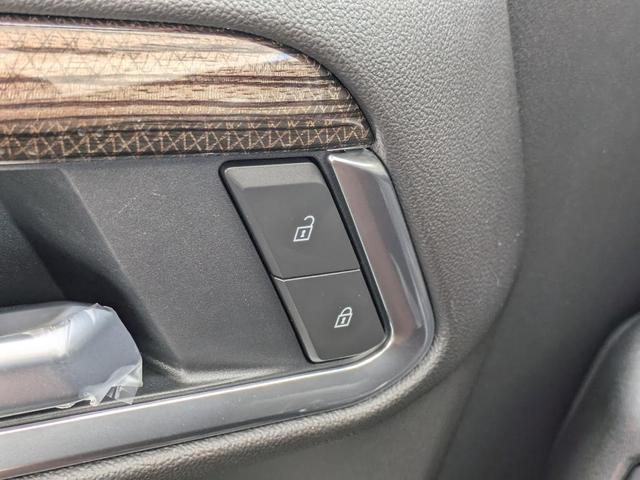 Photo of 2026 White Chevrolet Silverado 1500