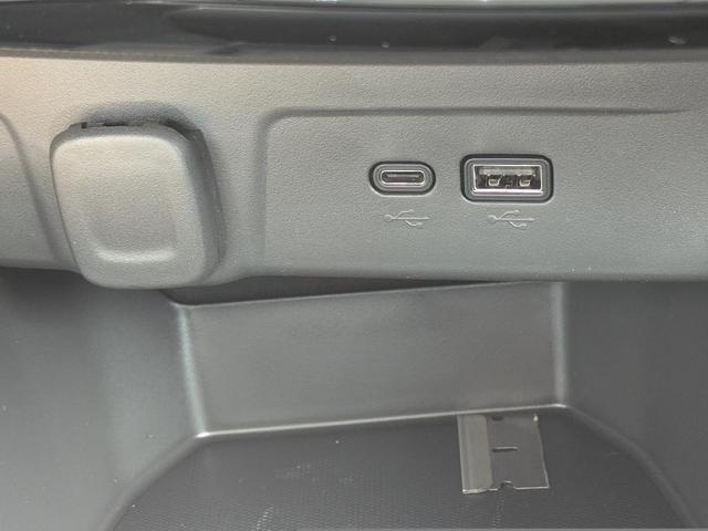 Photo of 2025 White Chevrolet Trax