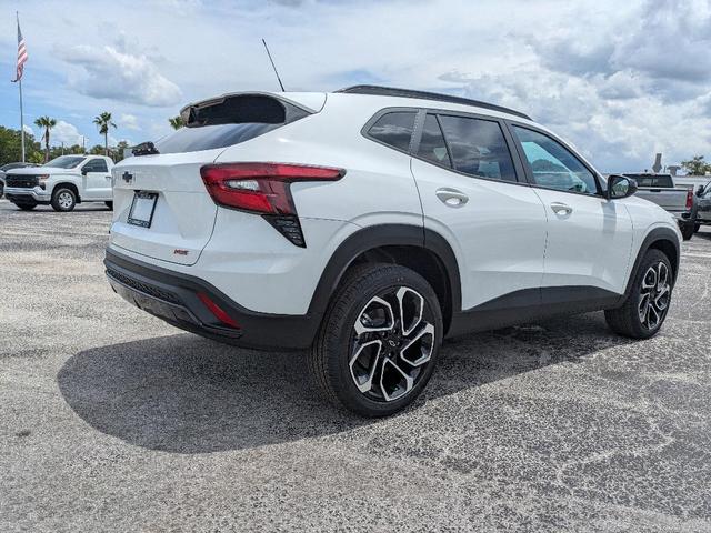 Photo of 2025 White Chevrolet Trax