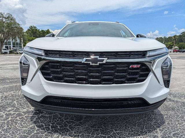 Photo of 2025 White Chevrolet Trax