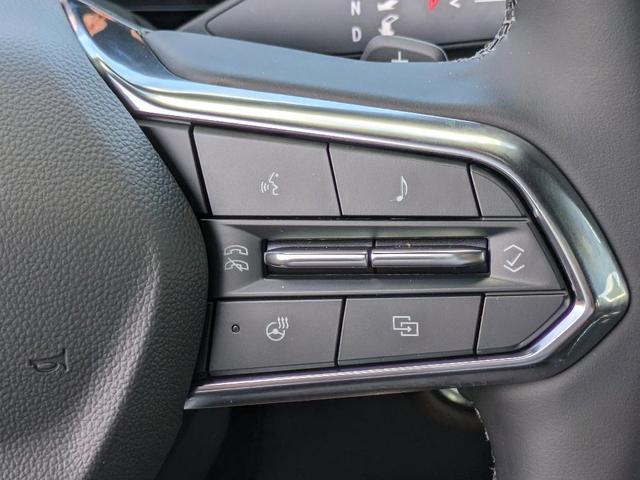 Photo of 2025 White Chevrolet Suburban