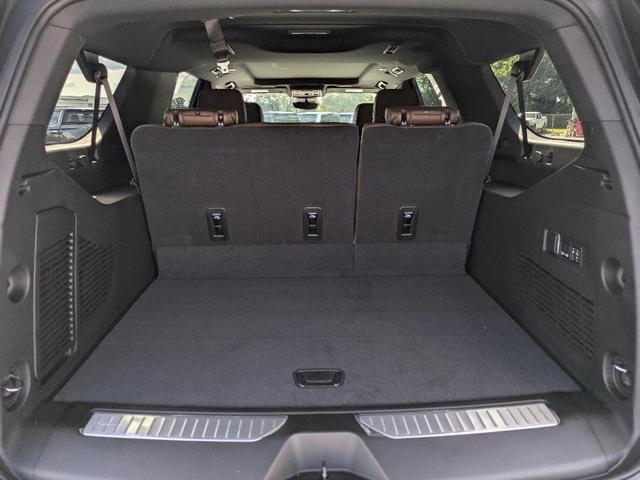 Photo of 2025 White Chevrolet Suburban