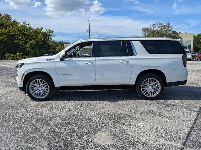 Photo of 2025 White Chevrolet Suburban