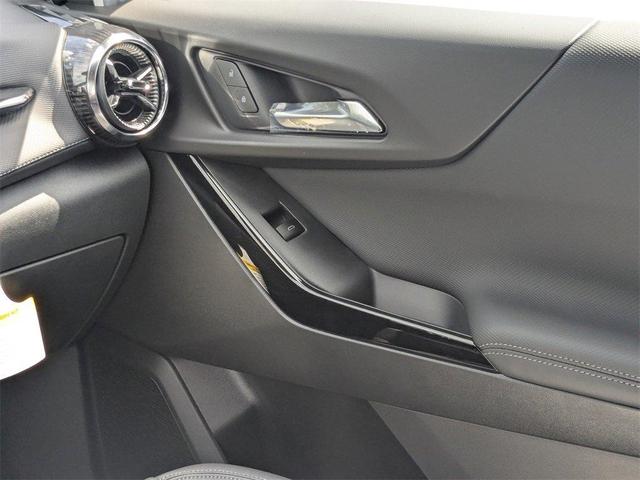 Photo of 2026 Green Chevrolet Equinox