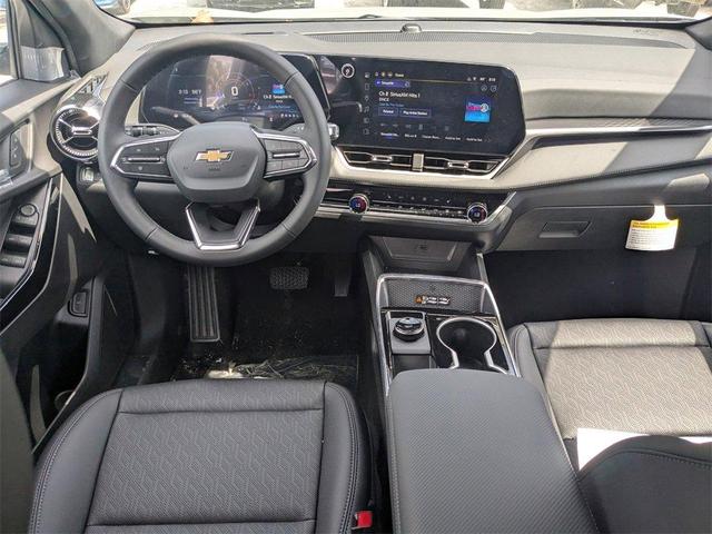 Photo of 2026 Green Chevrolet Equinox