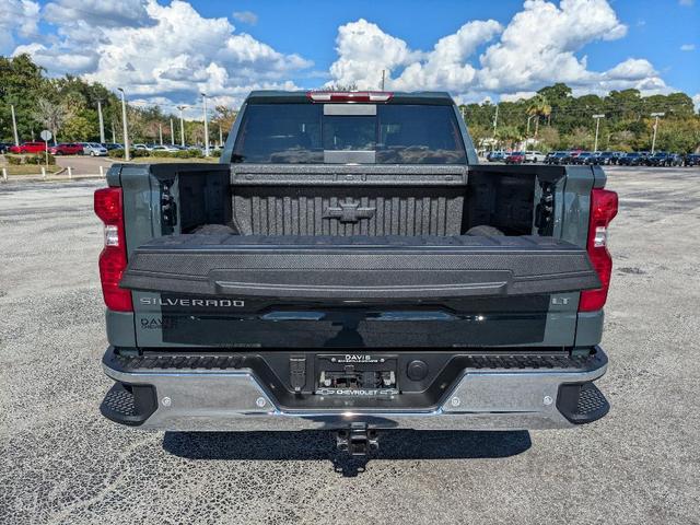 Photo of 2026 Gray Chevrolet Silverado 1500