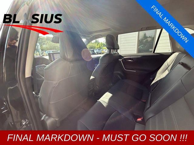 Photo of 2023 Black Toyota RAV4 Hybrid