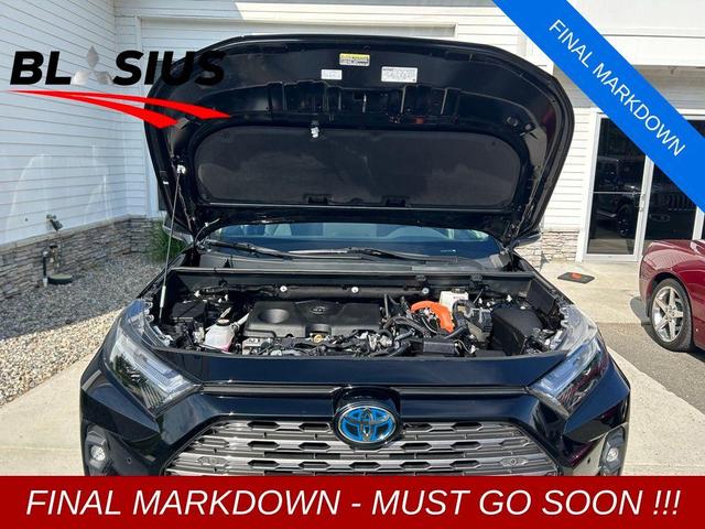 Photo of 2023 Black Toyota RAV4 Hybrid