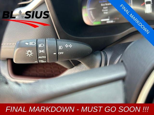 Photo of 2023 Black Toyota RAV4 Hybrid