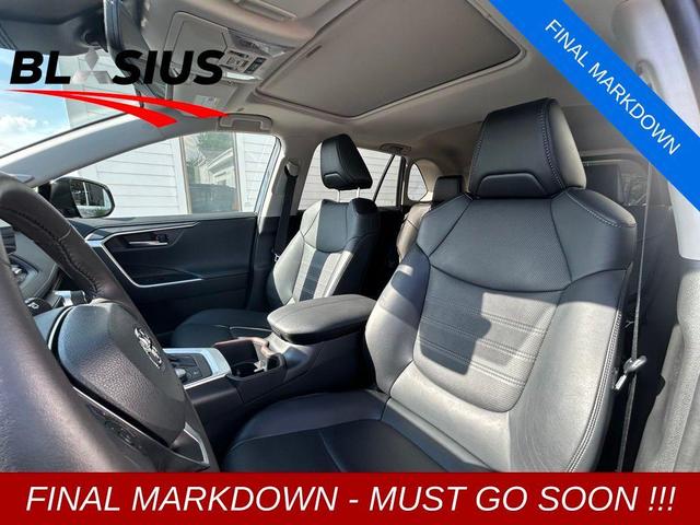 Photo of 2023 Black Toyota RAV4 Hybrid