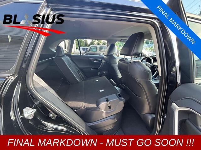 Photo of 2023 Black Toyota RAV4 Hybrid