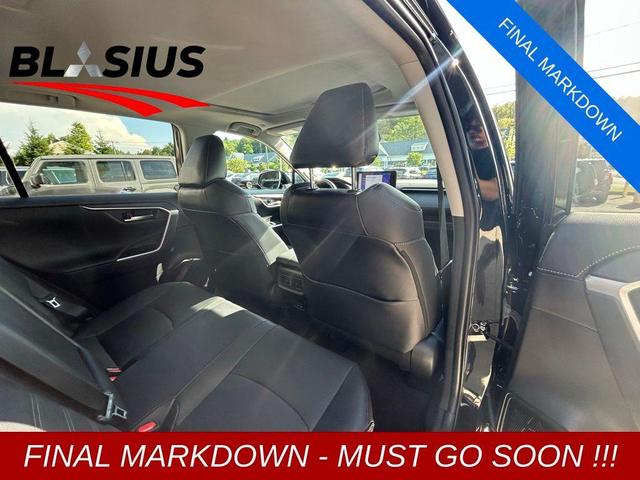 Photo of 2023 Black Toyota RAV4 Hybrid