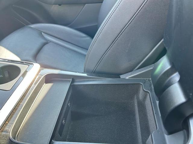 Photo of 2022 Mythos Black Metallic Audi Q7