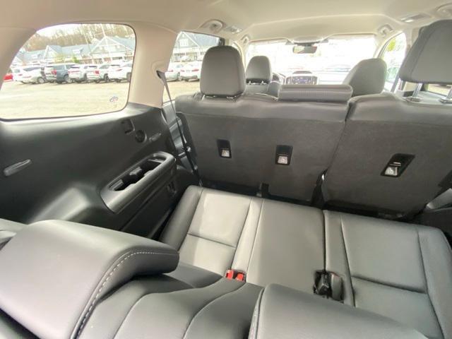 Photo of 2024 Cosmic Blue Pearl Subaru Ascent