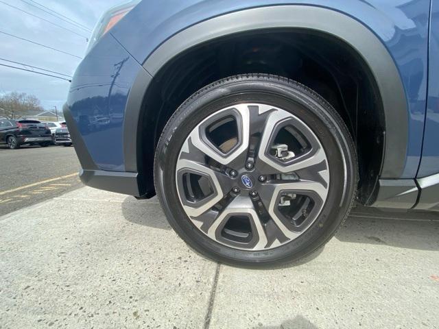 Photo of 2024 Cosmic Blue Pearl Subaru Ascent