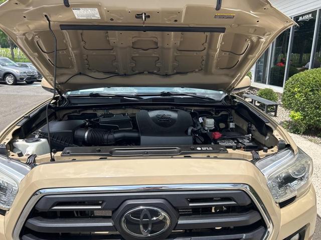 Photo of 2018 Tan Toyota Tacoma