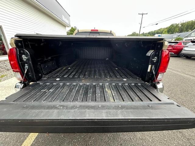Photo of 2018 Tan Toyota Tacoma